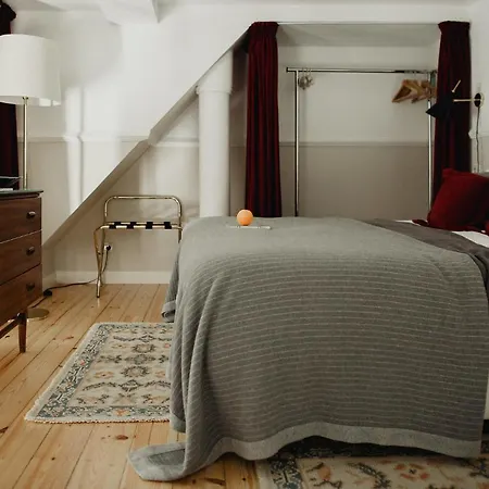 Casa Amora Studio Apartments Bed & Breakfast 2*