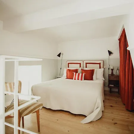 Alojamento de Acomodação e Pequeno-almoço Casa Amora Lisboa