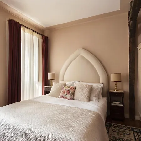 לינה וארוחת בוקר Casa Amora ליסבון