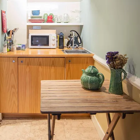 Casa Amora Bed & Breakfast