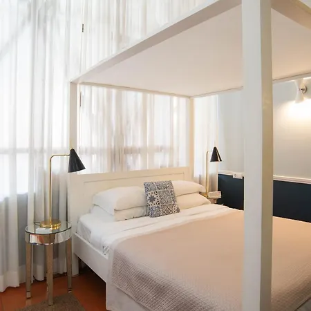 Casa Amora Studio Apartments Bed & Breakfast 4*