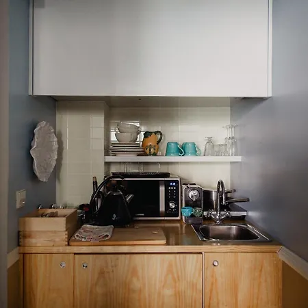 Casa Amora Studio Apartments Bed & Breakfast